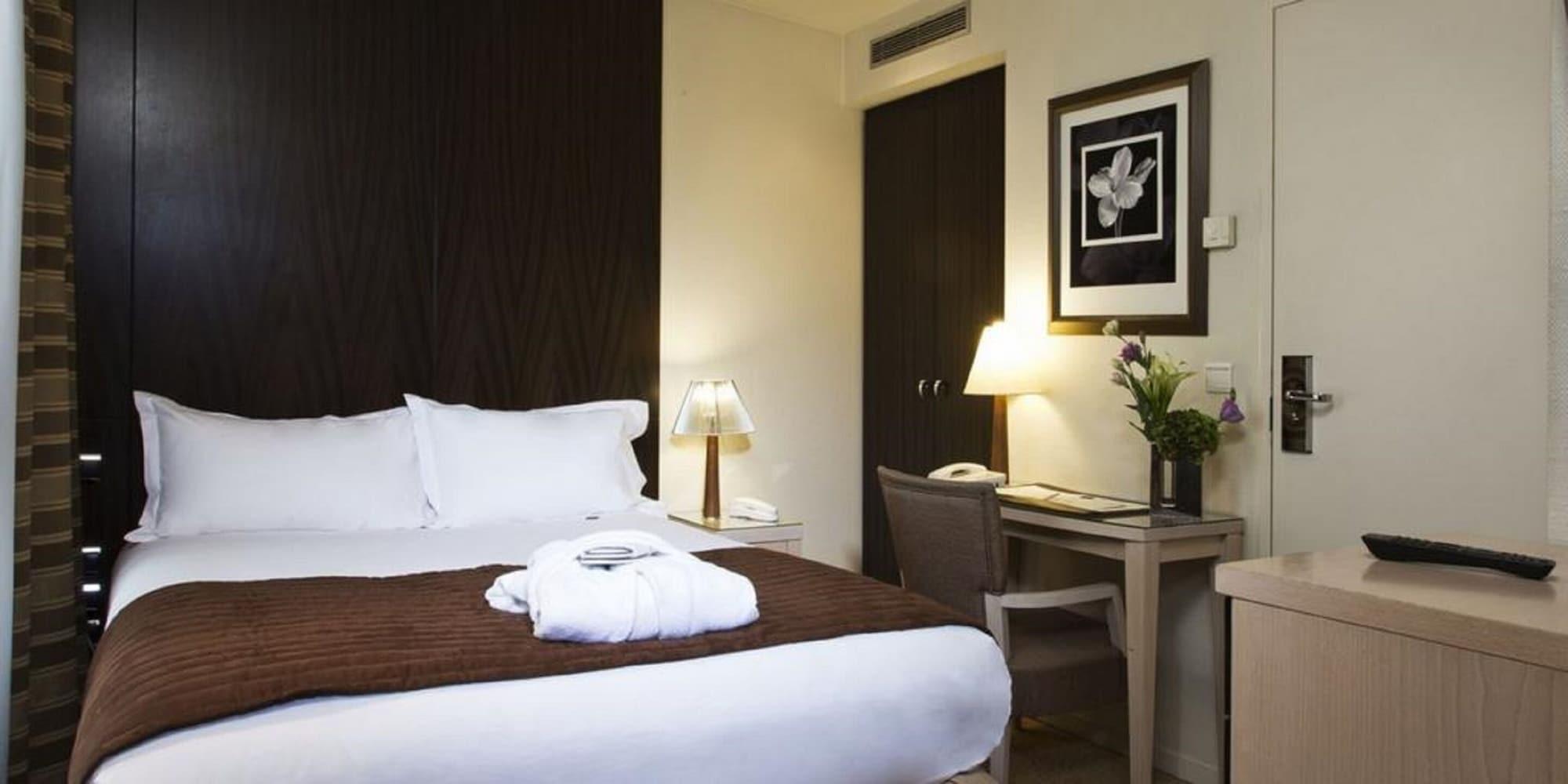 Hotel Le Pera Παρίσι Εξωτερικό φωτογραφία