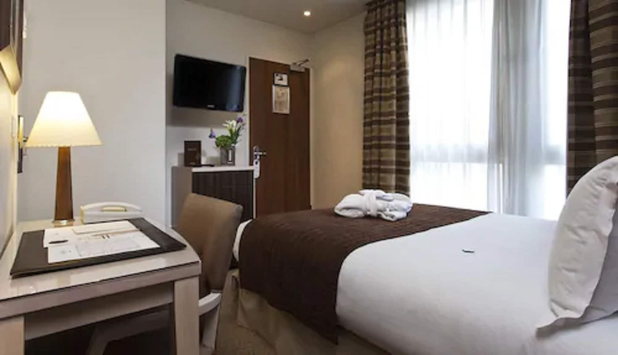 Hotel Le Pera Παρίσι Δωμάτιο φωτογραφία
