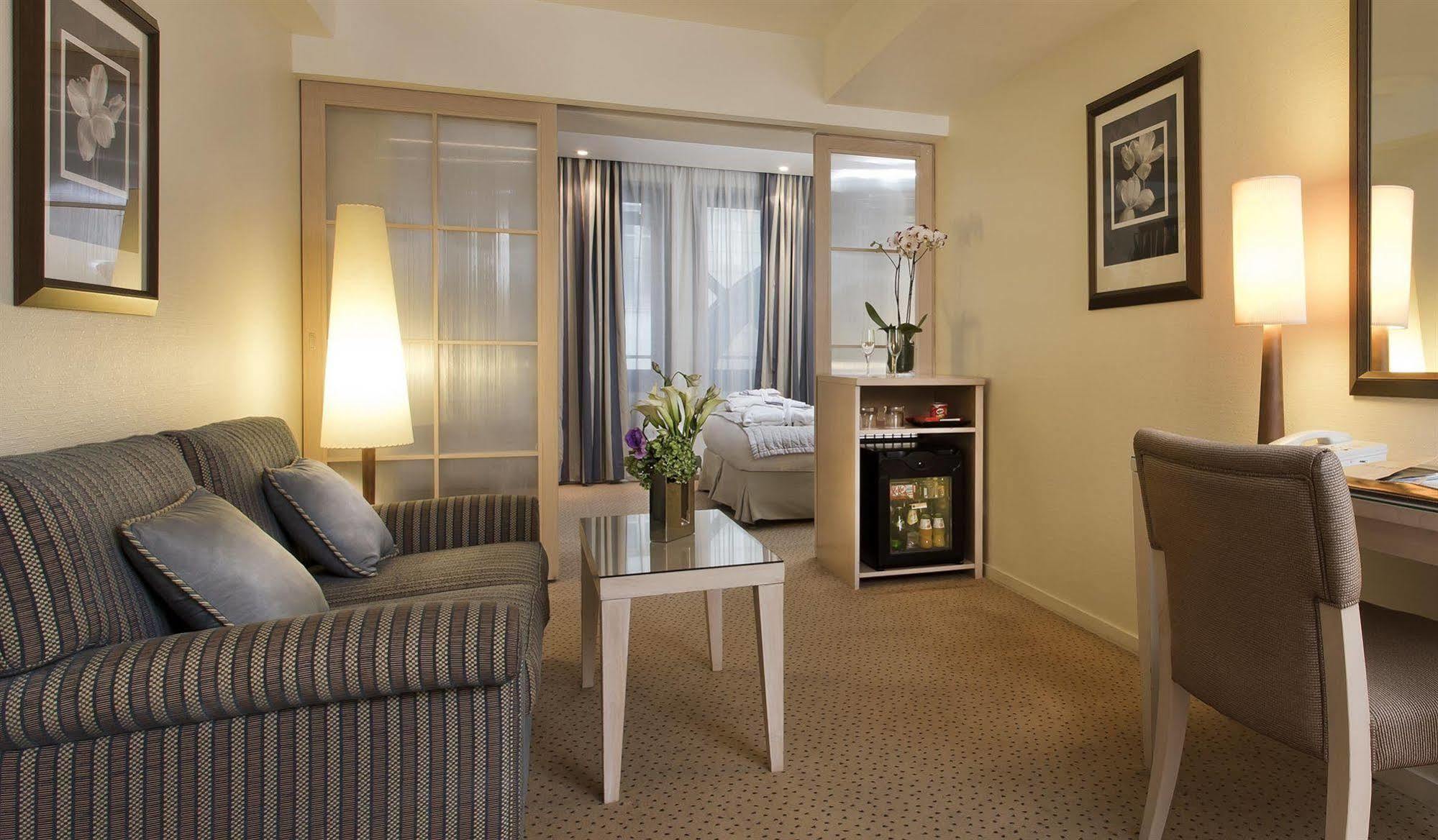 Hotel Le Pera Παρίσι Δωμάτιο φωτογραφία