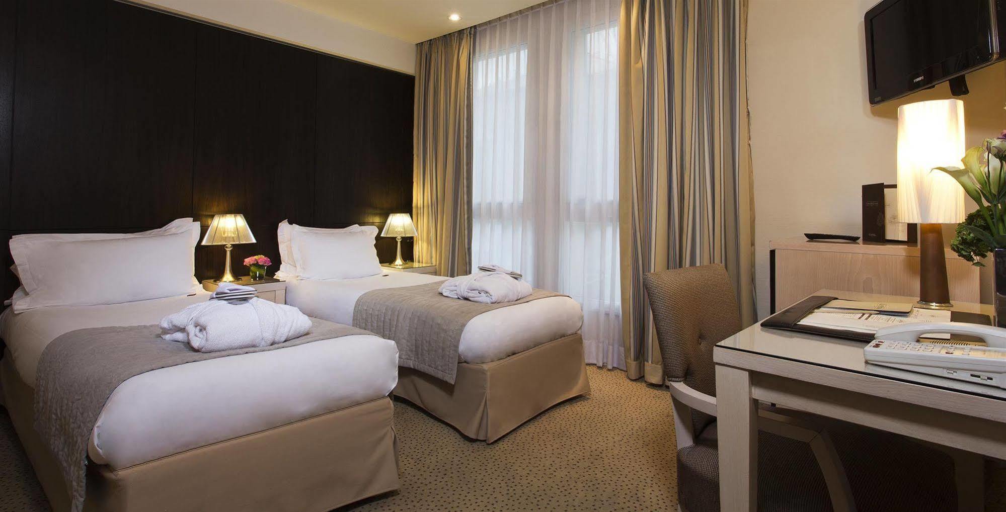 Hotel Le Pera Παρίσι Δωμάτιο φωτογραφία