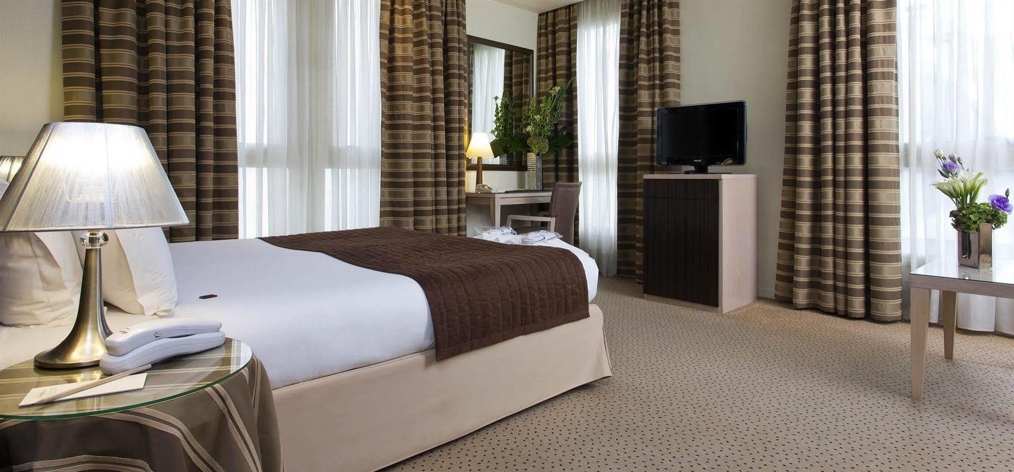 Hotel Le Pera Παρίσι Εξωτερικό φωτογραφία