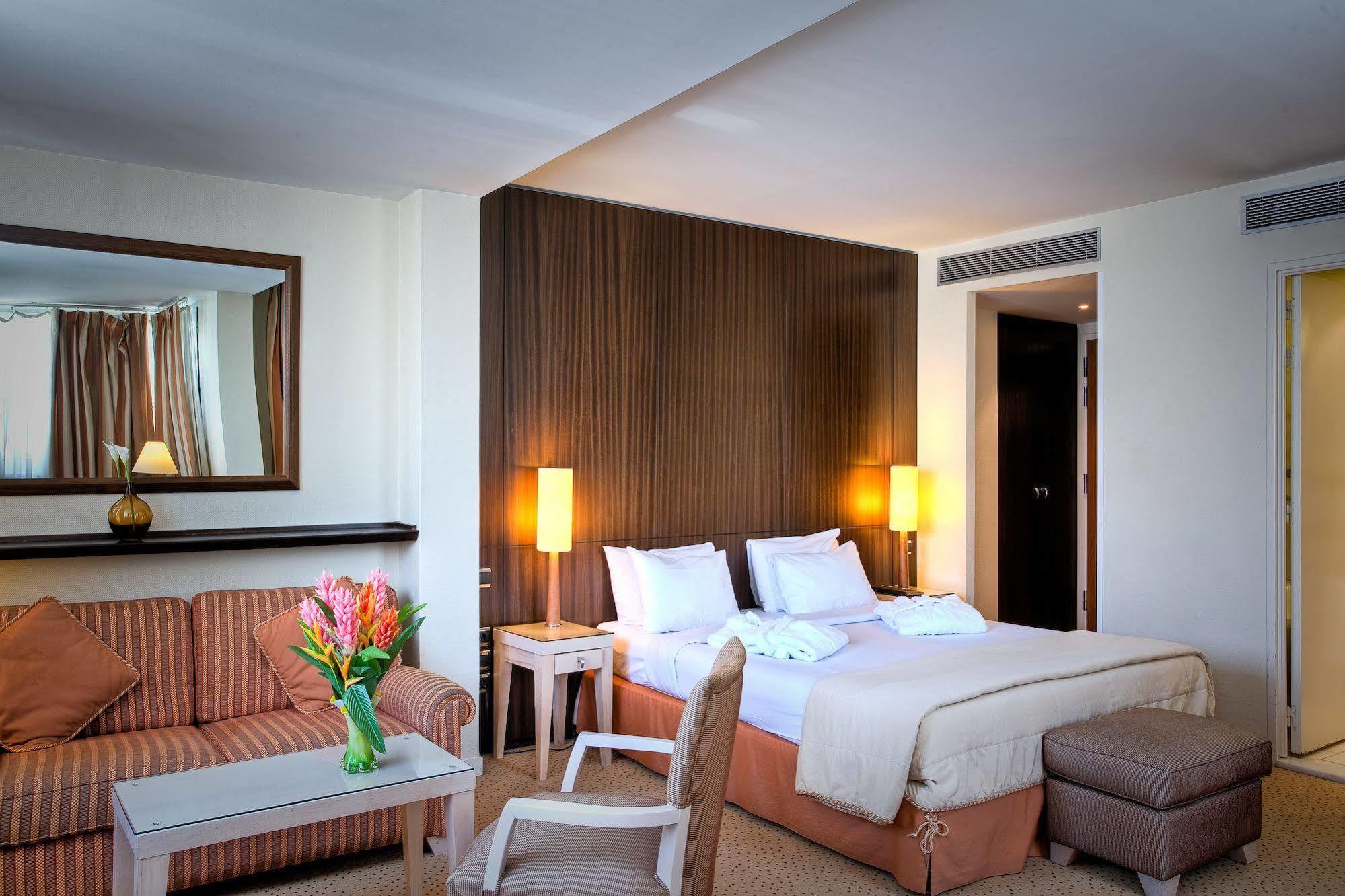 Hotel Le Pera Παρίσι Εξωτερικό φωτογραφία